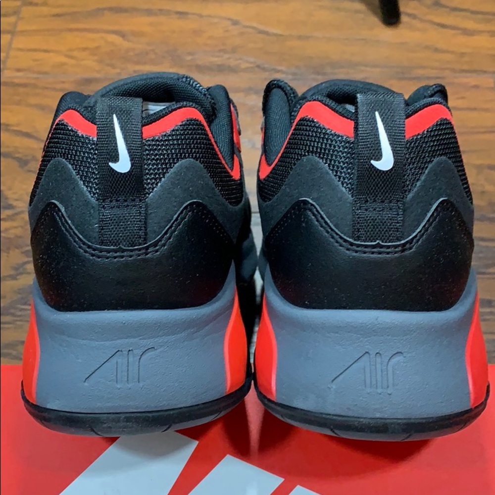NIKE AIR MAX 200 Black/White-University Red - Picture 9 of 16